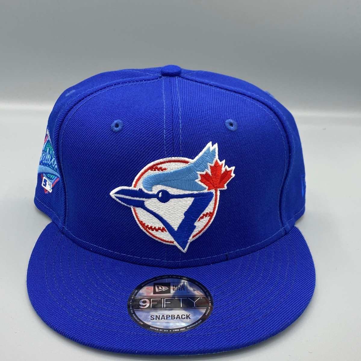 Royal Blue Toronto Blue Jays Pinstripe Green Bottom New Era 9FIFTY Snapback