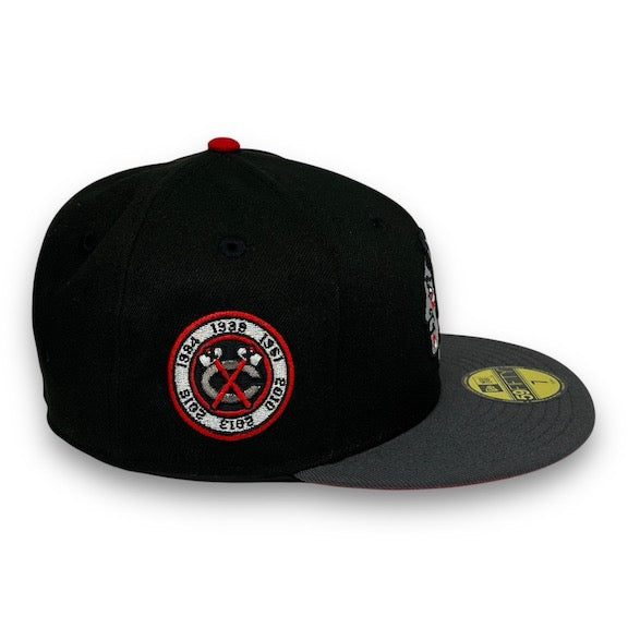 Blackhawks 59FIFTY New Era Black & Graphite Hat Red UV