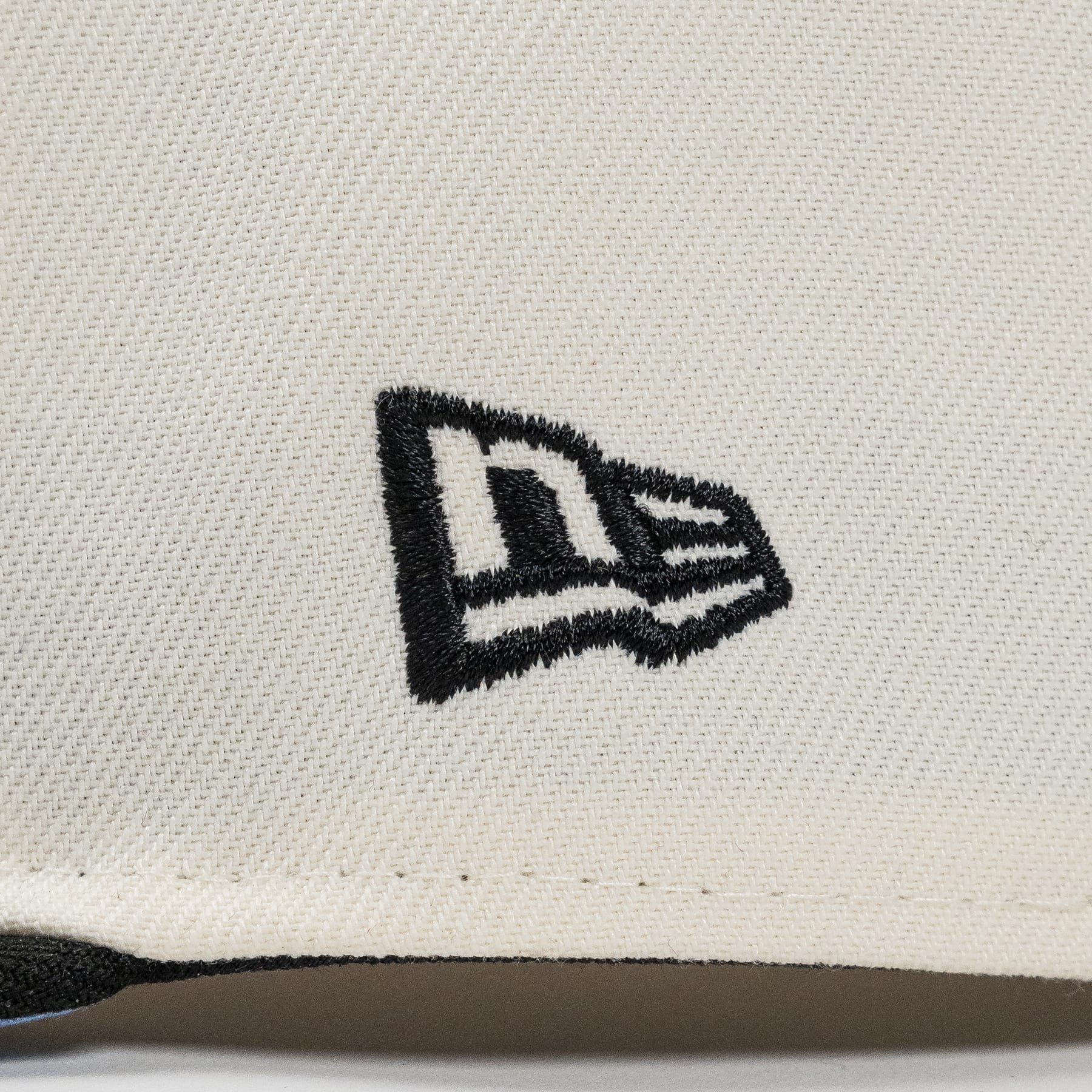 Cartoon Connection Tigers 59FIFTY Chrome New Era Hat