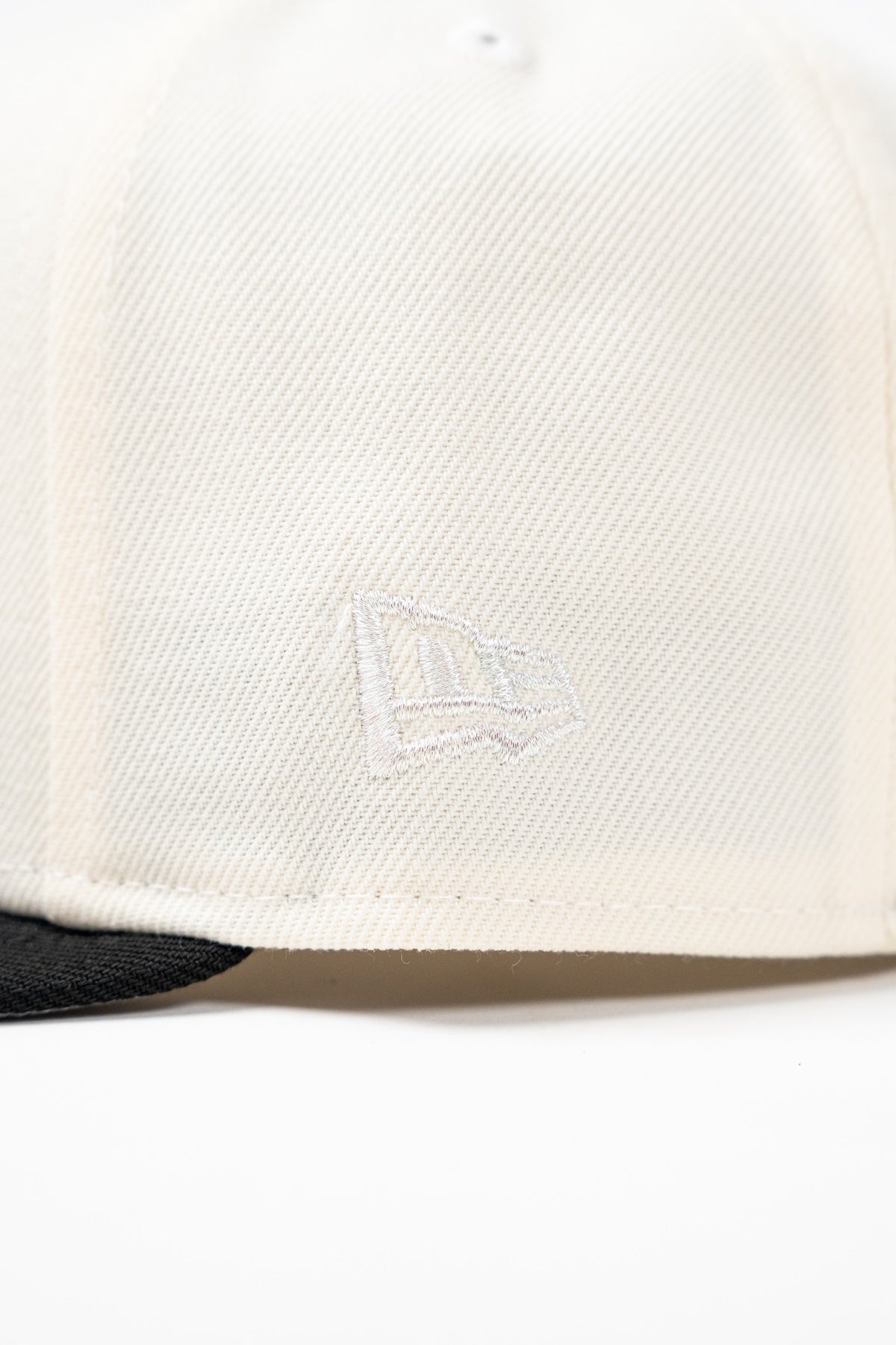 🌻 Flower Boy 🐝 LA Dodgers 60th 59FIFTY Chrome New Era Hat