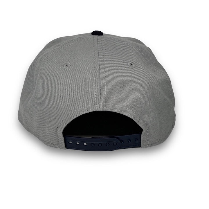 Georgetown Hoyas The District Grey Snapback - Mitchell & Ness cap