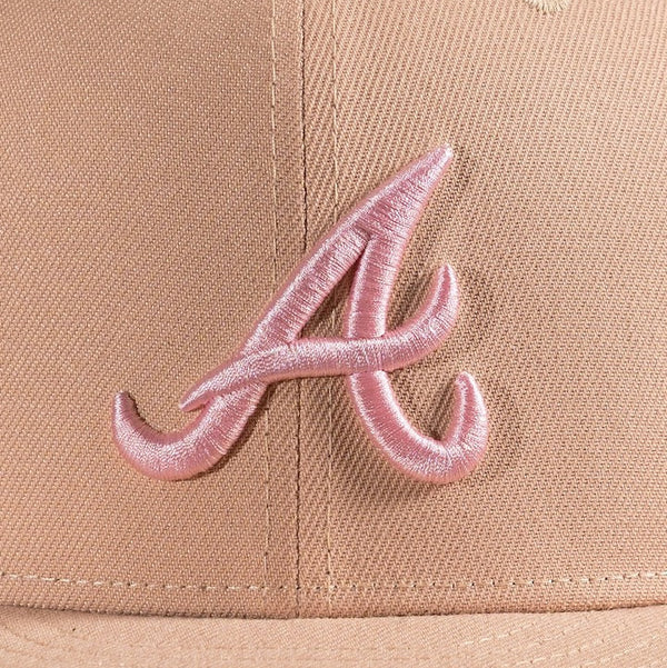 Braves 99WS 59FIFTY Pecan New Era Hat Pink UV