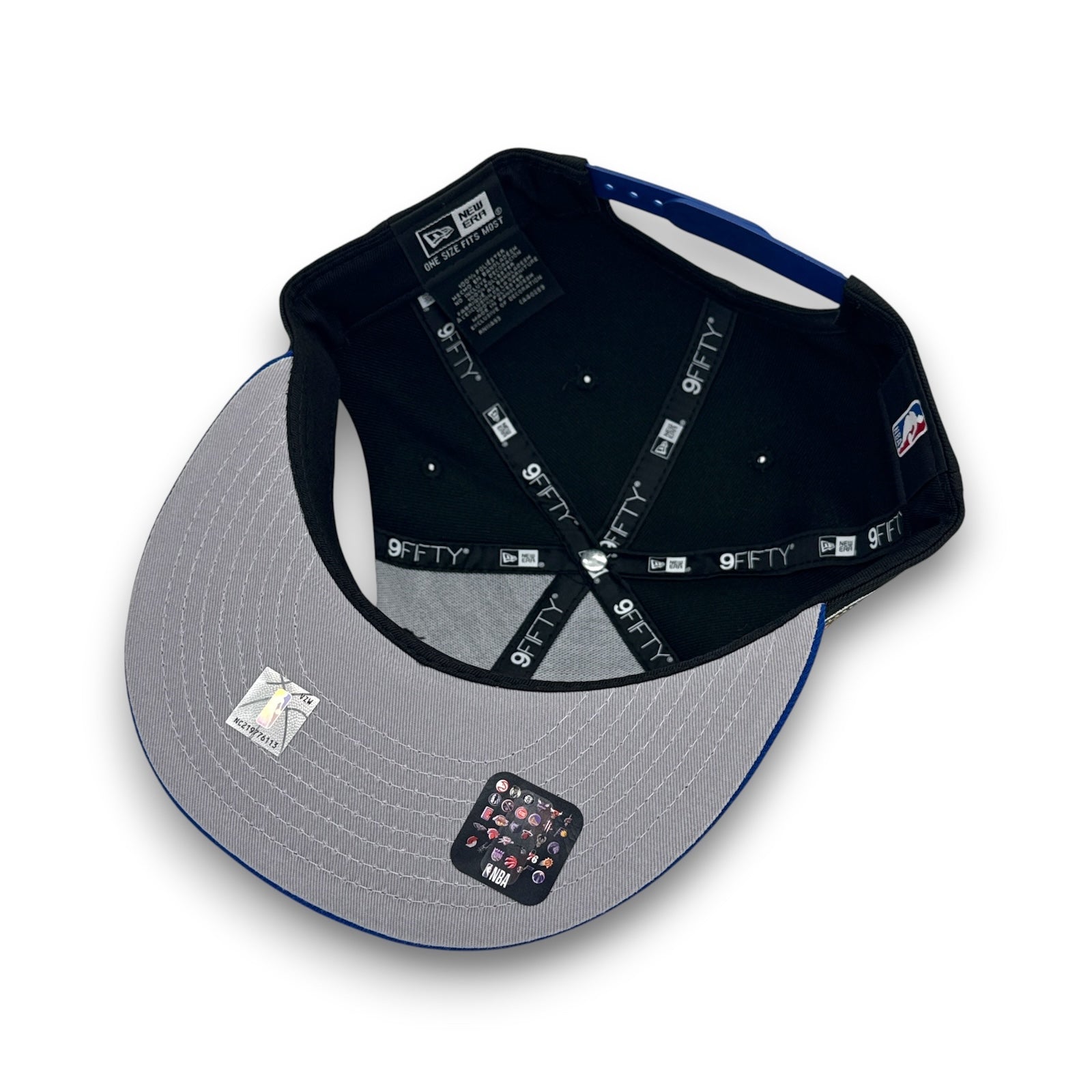 NY Knicks New Era 9FIFTY Black Snapback Hat