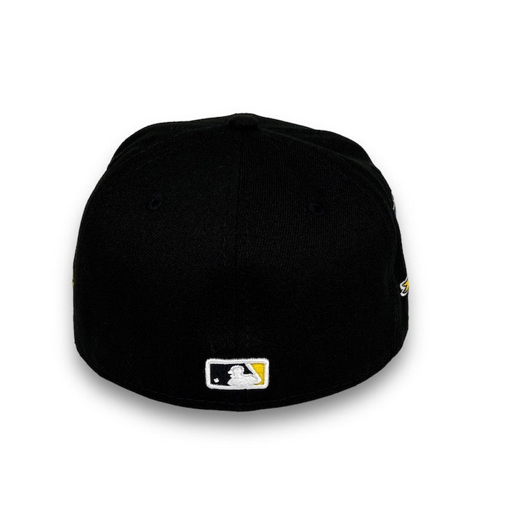 Pittsburgh Pirates Roberto Clemente 21 Nation Patch New Era 59FIFTY Fitted Hat (Scarlet Red Black Green Under BRIM) 7 1/4