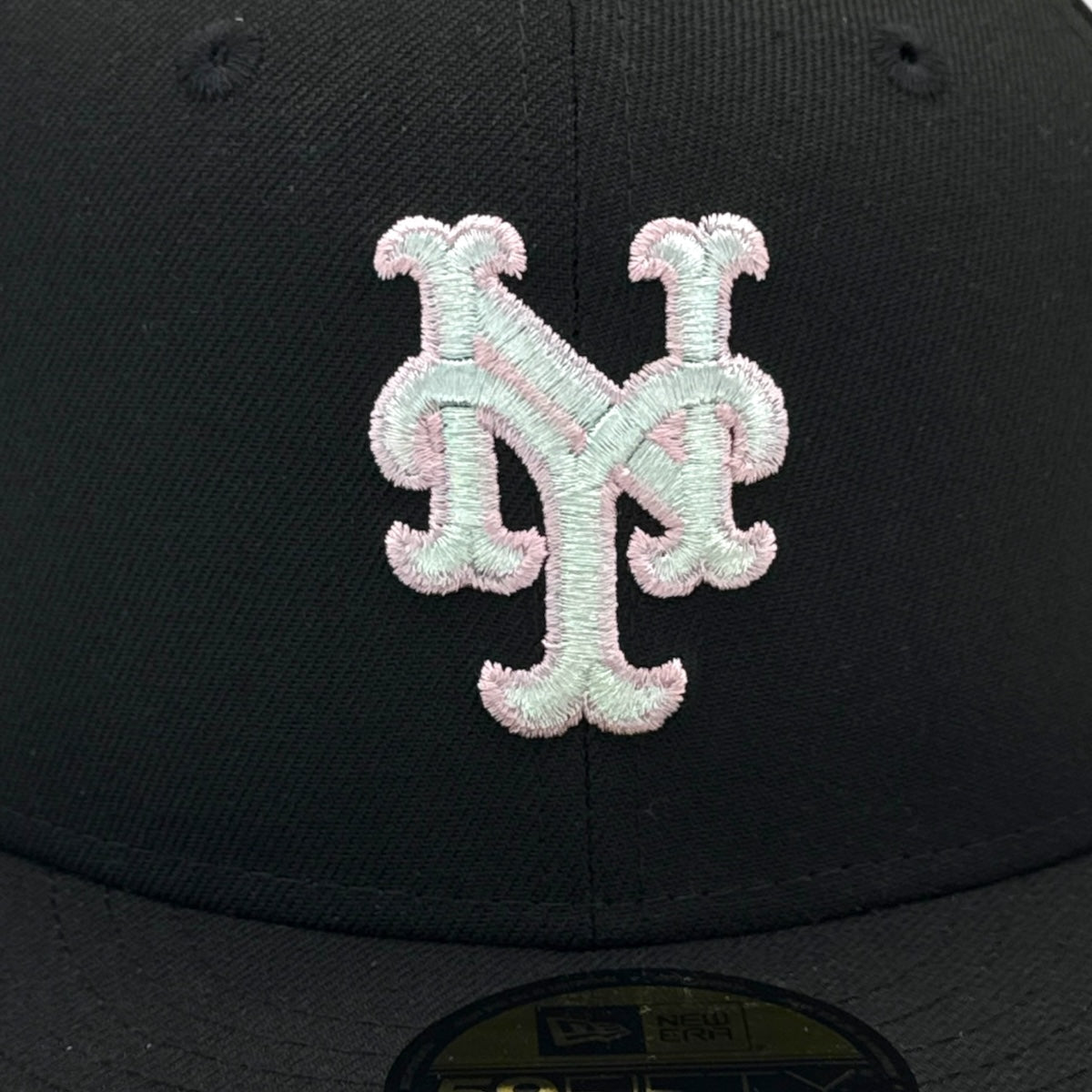Spring Mets 86WS 59FIFTY New Era Black Hat Pink UV