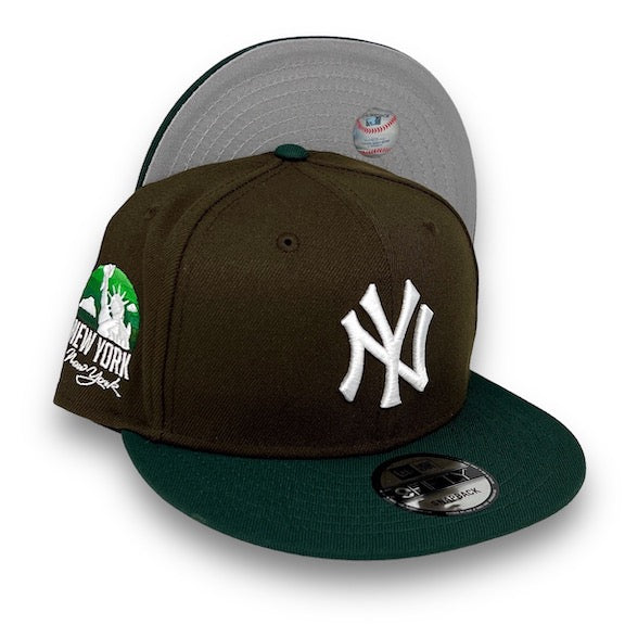 Yankees Sunrise New Era 9FIFTY Brown & Green Snapback Hat Grey Botton