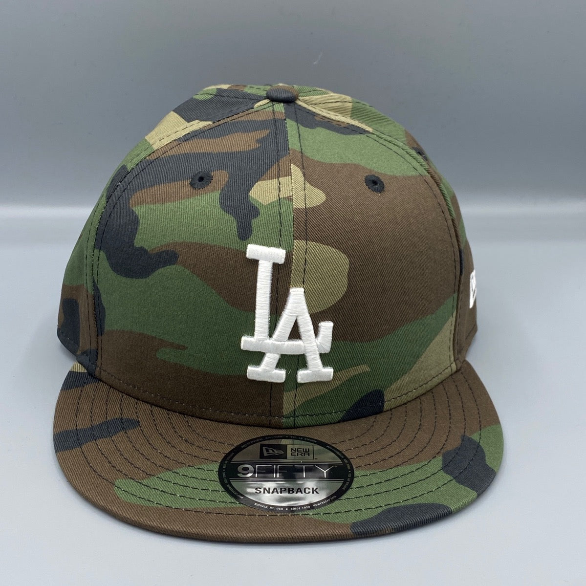 New Era Men's Camo Los Angeles Dodgers Trucker 9FIFTY Snapback Hat