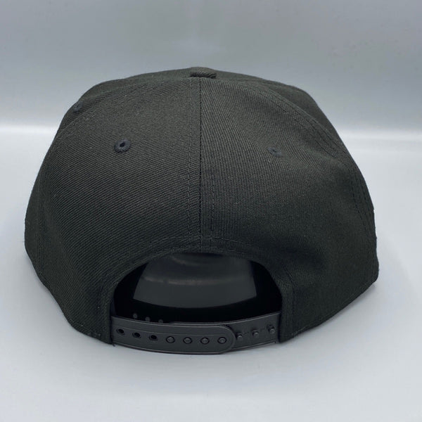 Chicago White Sox 2005 WS New Era Black Snapback Hat Red Bottom