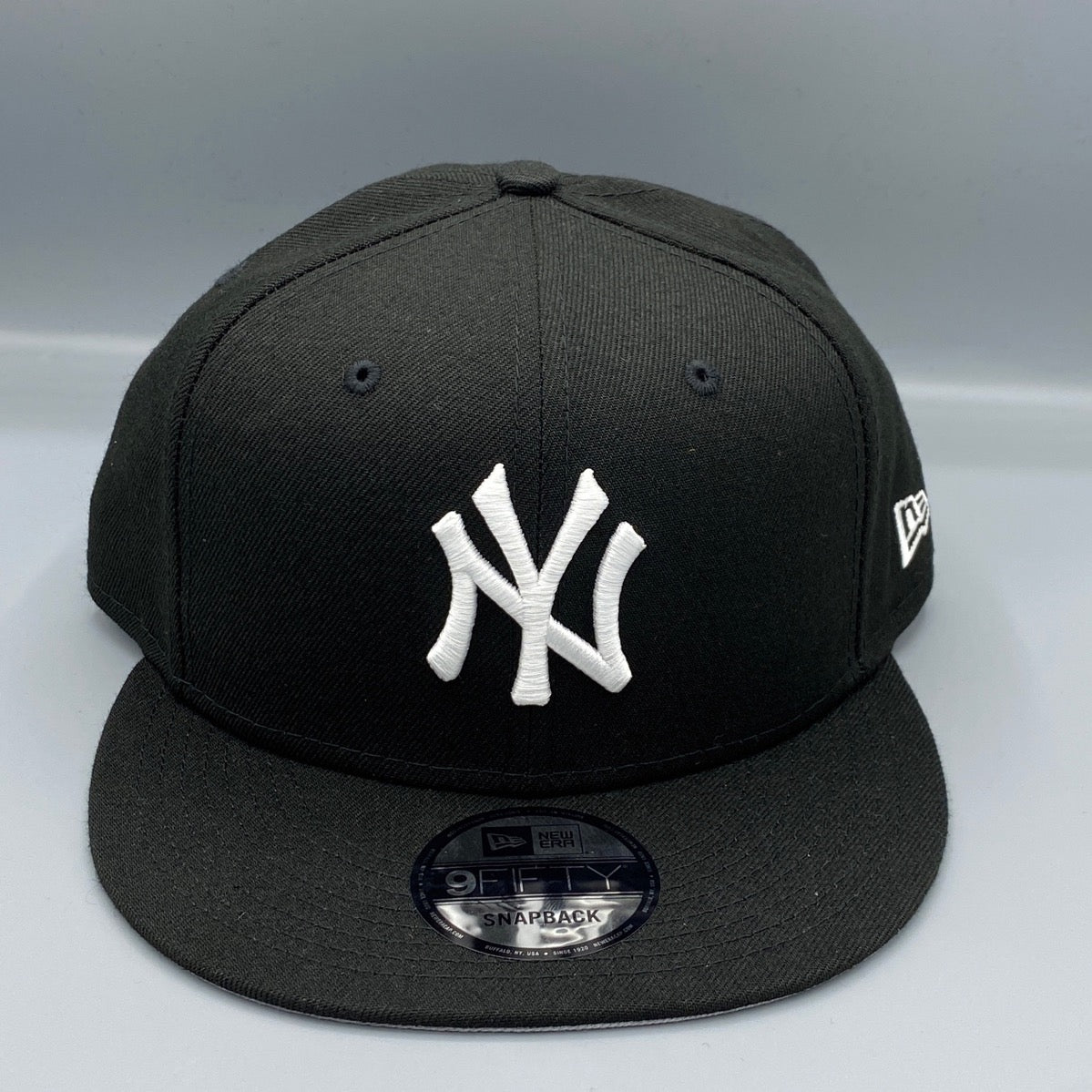 New York Yankees Basic 9FIFTY New Era Black Snapback Hat