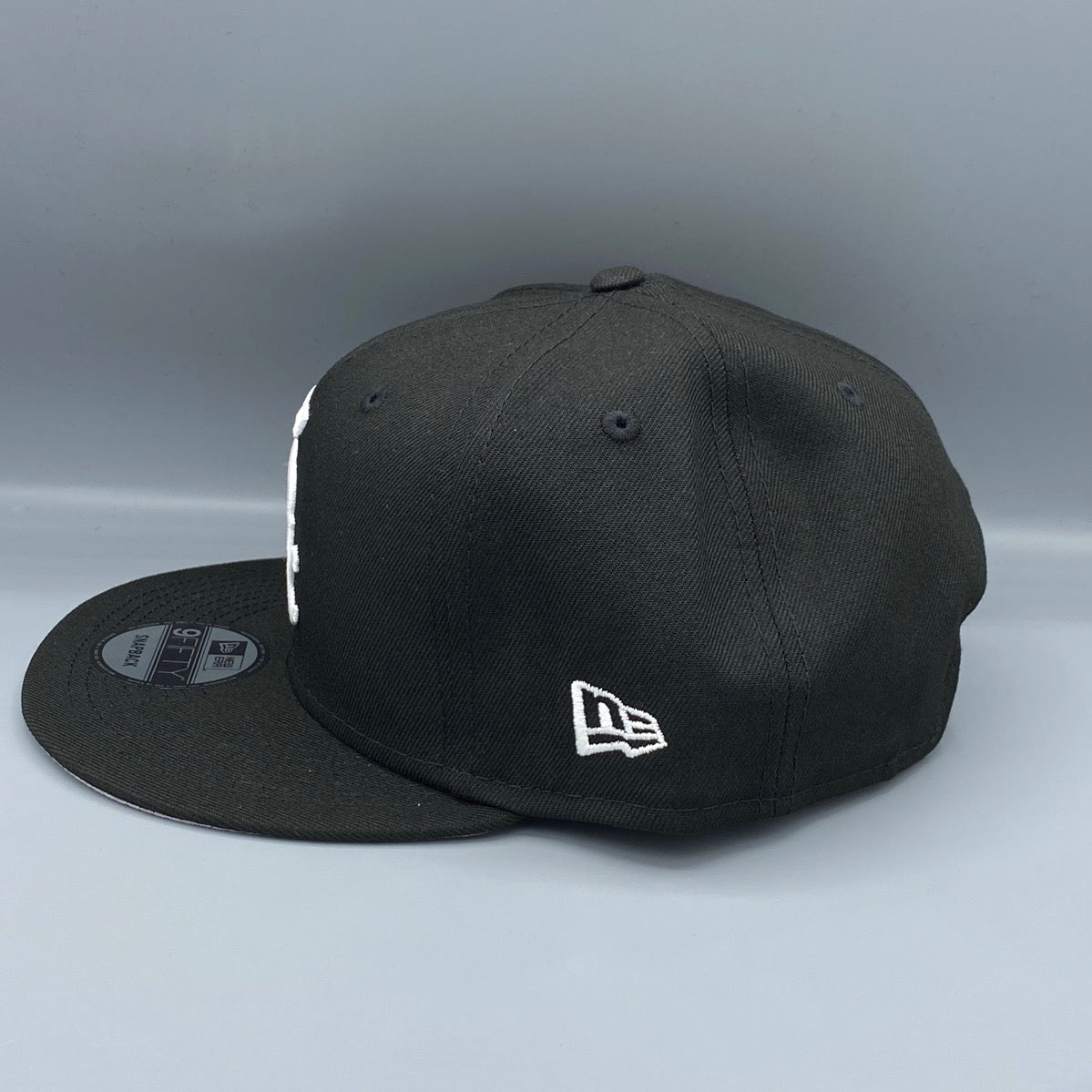 Chicago White Sox Basic 9FIFTY New Era Black Snapback Hat