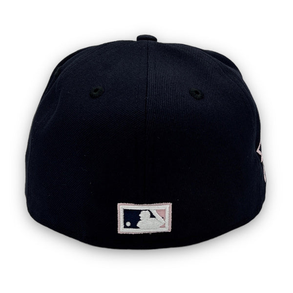 New York Yankees 99 WS 59FIFTY New Era Navy Fitted Hat Pink Bottom