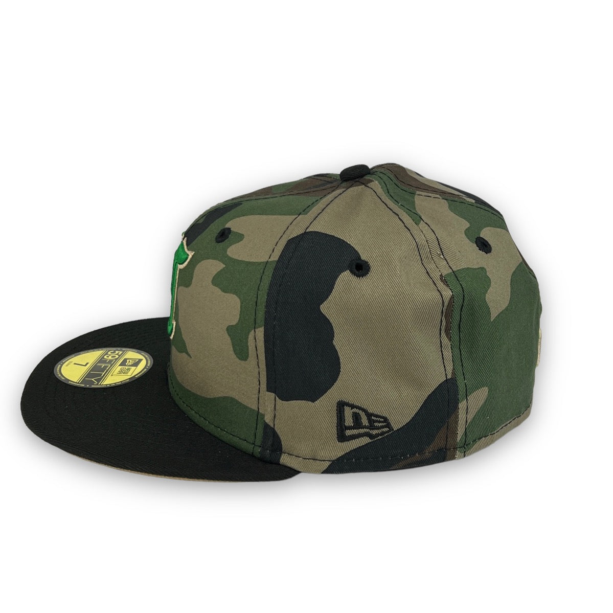 Boston Red Sox URBAN CAMO-BOTTOM Lava Red Fitted Hat